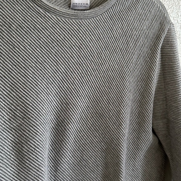 Textured sweatshirt, Zara - Picture 3 of 3